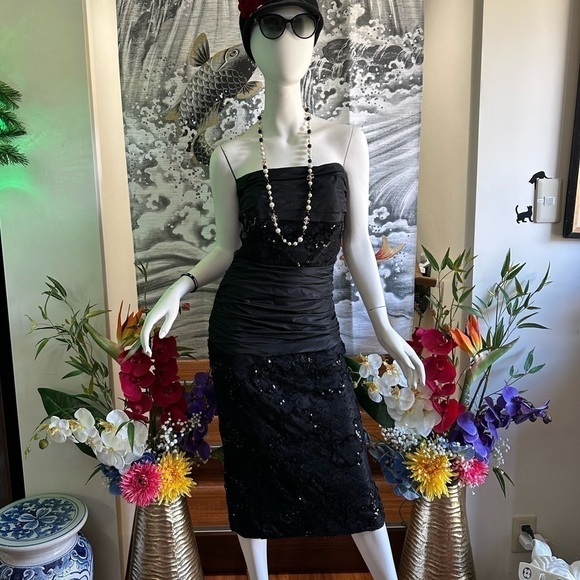 BLACK SILK STRAPLESS SHEATH COCKTAIL DRESS SAKS 5TH AVENUE JEAN MARC SFEZ SMALL - Picture 3 of 9